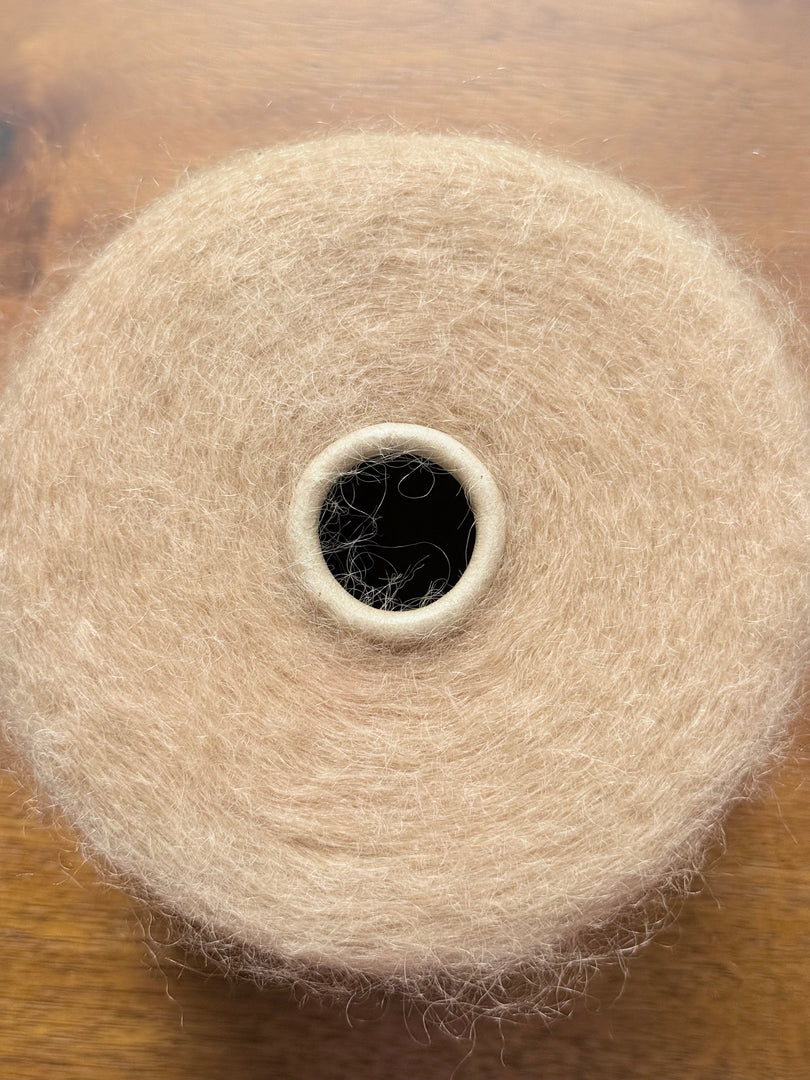 Ilaria Caleziano Cigno 50 Kid Mohair 20 Wool 30 Nylon Brushed Cone Yarn