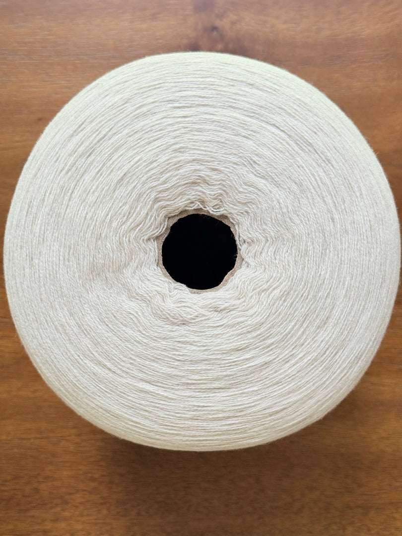 Consinee 90 Wool 10 Cashmere Cone Yarn 2/26nm · Machine Washable