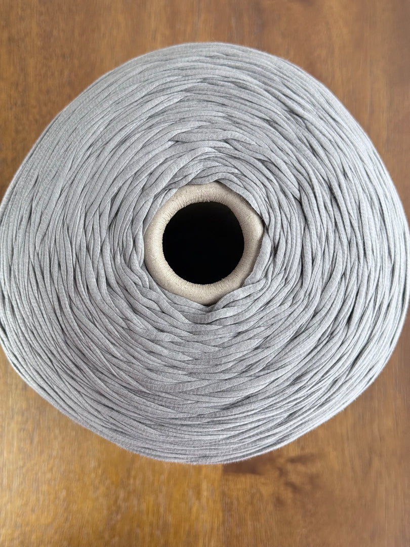 Lineapiù Sfera 100 Mercerized Makò Cotton Tape Cone Yarn · 1/1.2Nm · Italy