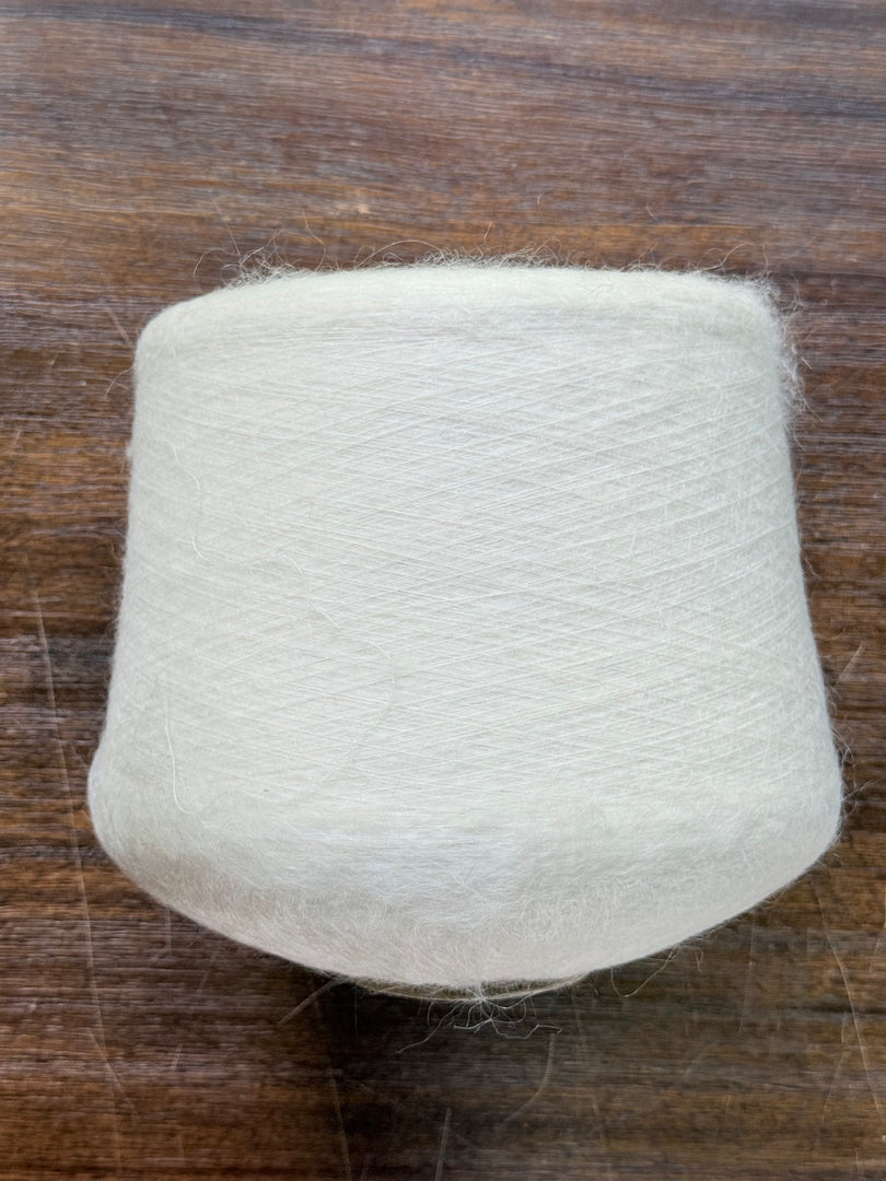 52% SuperKid Mohair 13% Extrafine Merino Wool 35% Polyamide 1/25nm Brushed Luxury Cone Yarn · Topline OBLIO