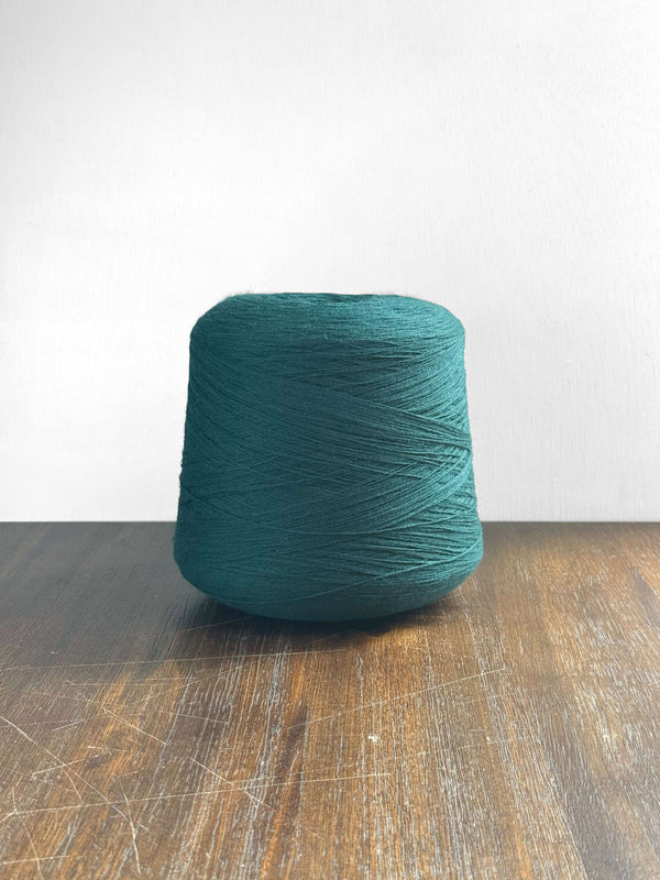 100 wool yarn green 