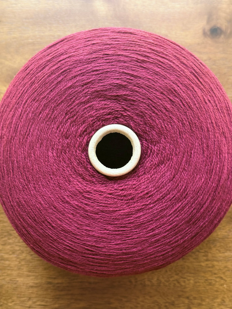 Millefili CLOURWS 90 Extrafine Merino Wool 10 Cashmere Cone Yarn · 2/15nm · Italy