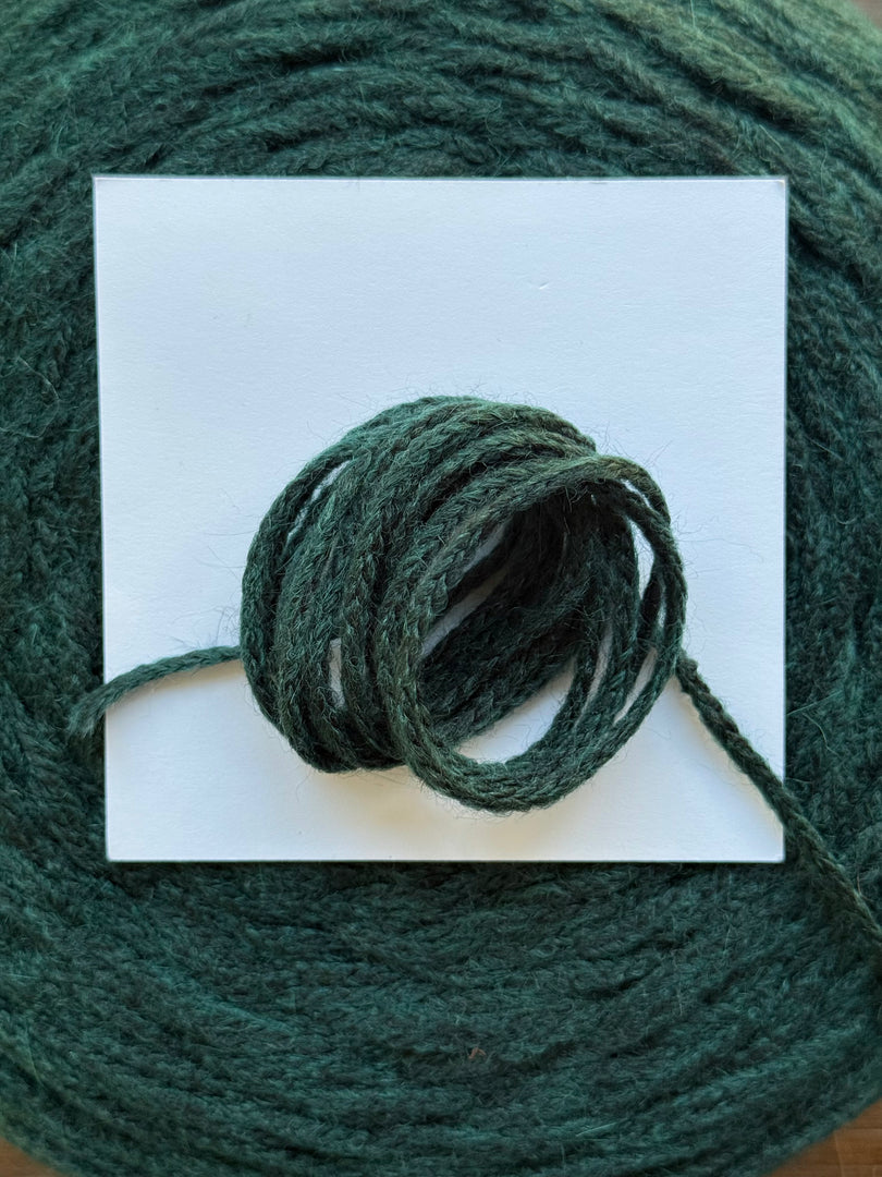 Olivo Amelie Wool Blend with Synthetic Fibers · 1/1nm Chunky Italy Cone Yarn