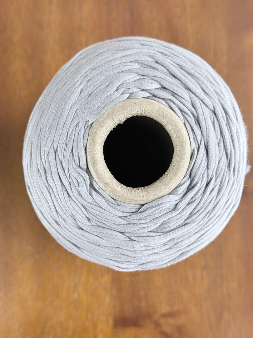 Lineapiù Sfera 100 Mercerized Makò Cotton Tape Cone Yarn · 1/1.2Nm · Italy