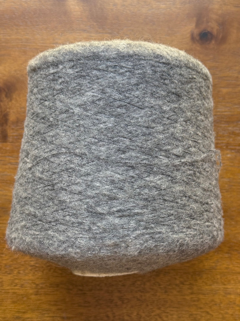 Topline Linden 51 Extrafine Merino 22 Yak 22 Polyamide 5 Elastane Cone Yarn