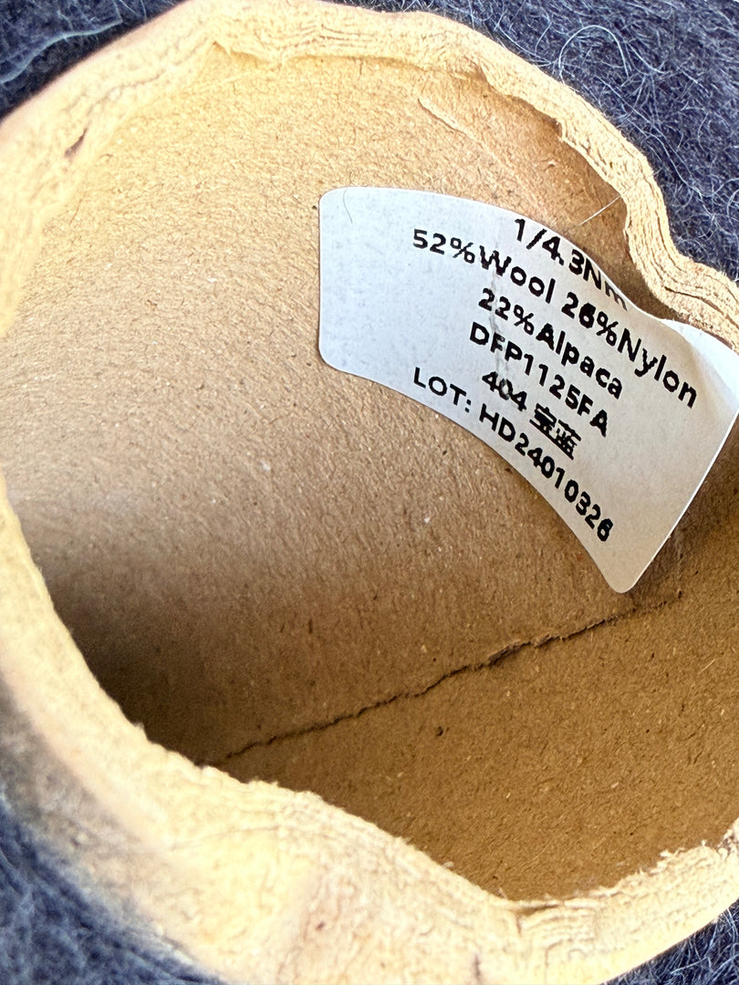 52 Wool 22 Alpaca 26 Nylon Brushed Cone Yarn · 1/4.3Nm · China