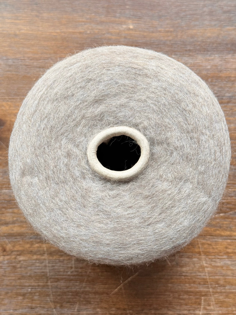 18% Yak, 43% Extrafine Merino Wool, 38% Polyamide, 1% Elastane Brushed Cone Yarn · Lineapiù