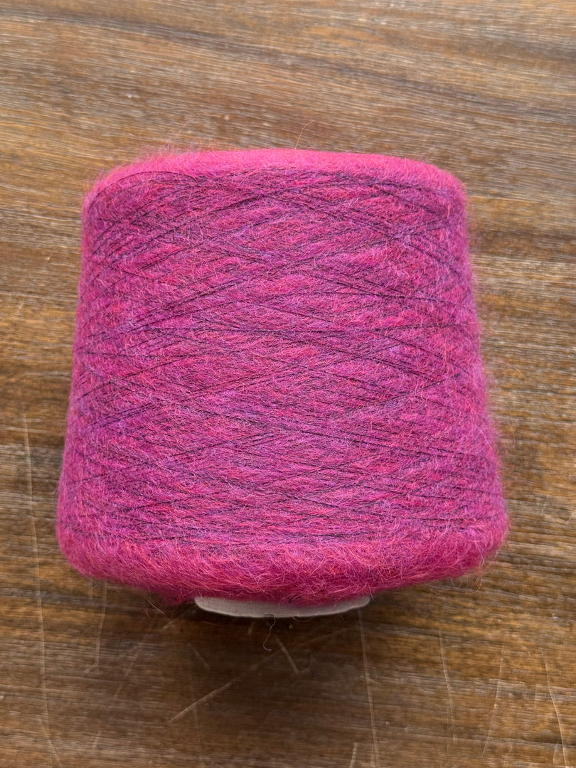 34 Mohair 34 Extrafine Merino Wool 27 Polyamide 5 Elastic Brushed Yarn