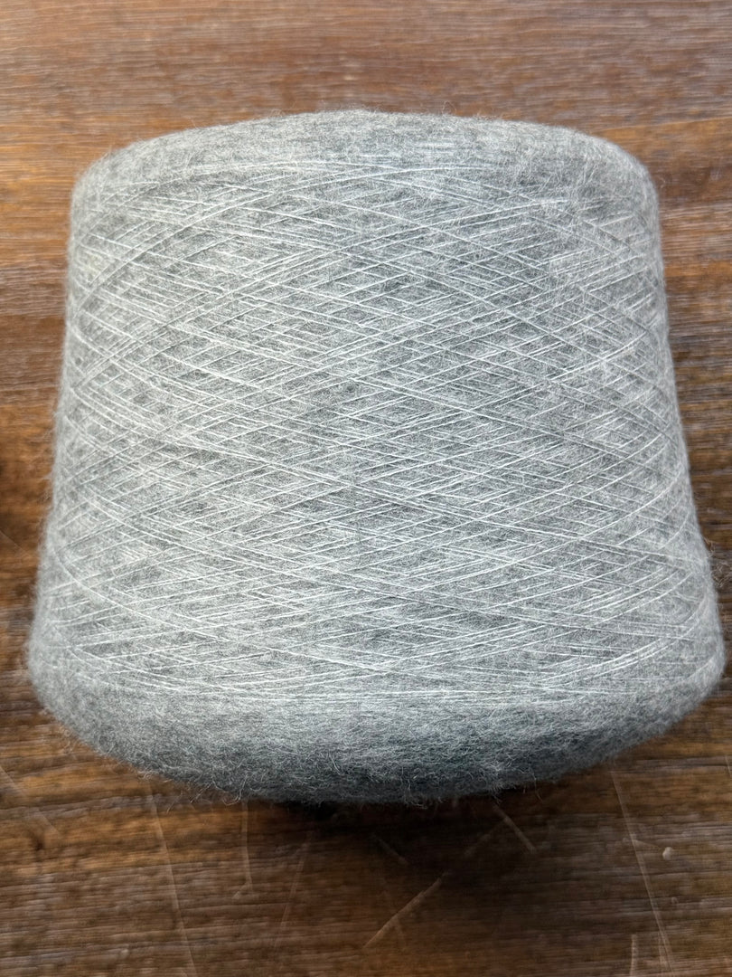 18% Yak, 43% Extrafine Merino Wool, 38% Polyamide, 1% Elastane Brushed Cone Yarn · Lineapiù