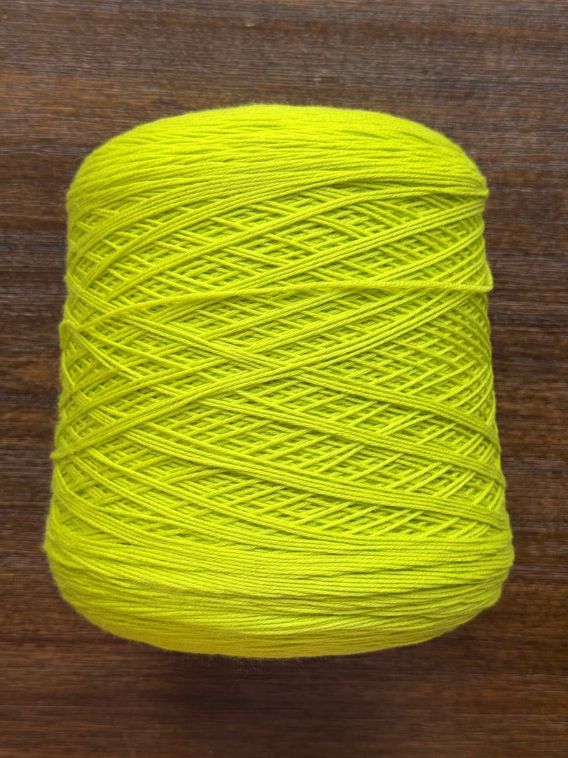 XINAO Relax 100 Extrafine Merino Wool Cone Yarn · 1/3.5nm